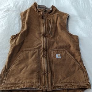 Women's Carhartt Sherpa lined vest medium